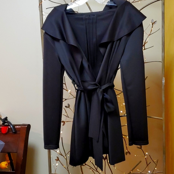 Black hooded satin jacket - Picture 1 of 6